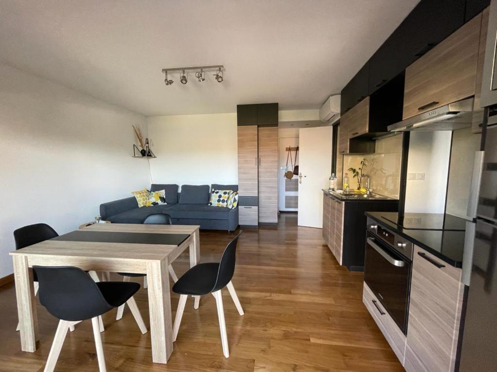 Juan Les Pins Joli T2 Parking Inclus! Appartement Antibes Buitenkant foto